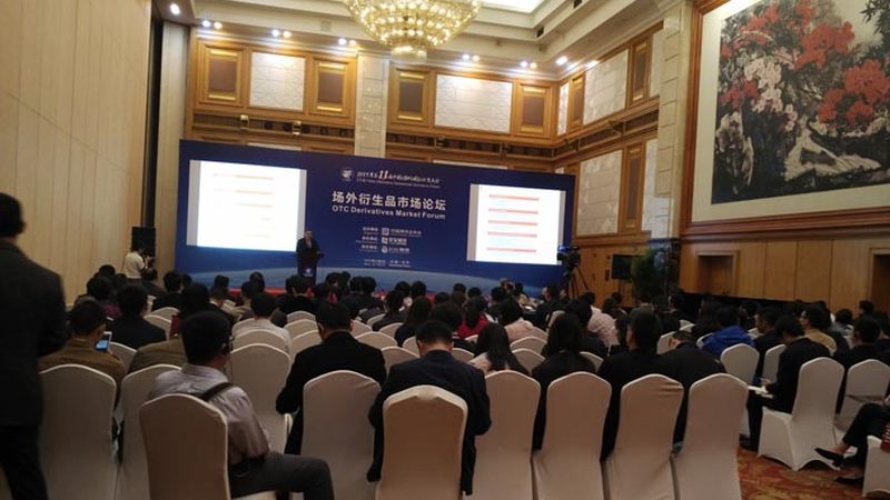 在申请退款时，需要准备以下材料：